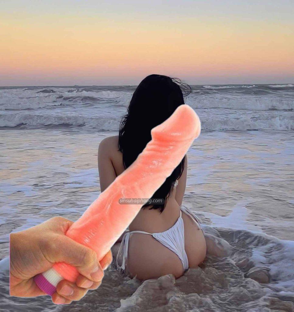 Mua dương vật giả cầm tay tại Hải Phòng có kín đáo không?